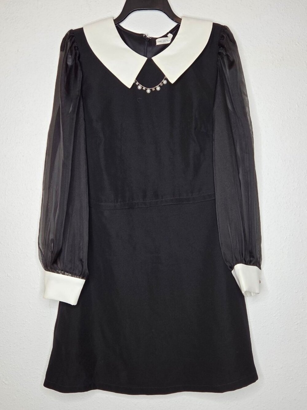 Avec Les Filles Collared Contrast-Sleeve Dress - Black